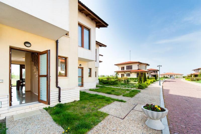 Lighthouse Golf & Spa Apartments Bałczik Zewnętrze zdjęcie
